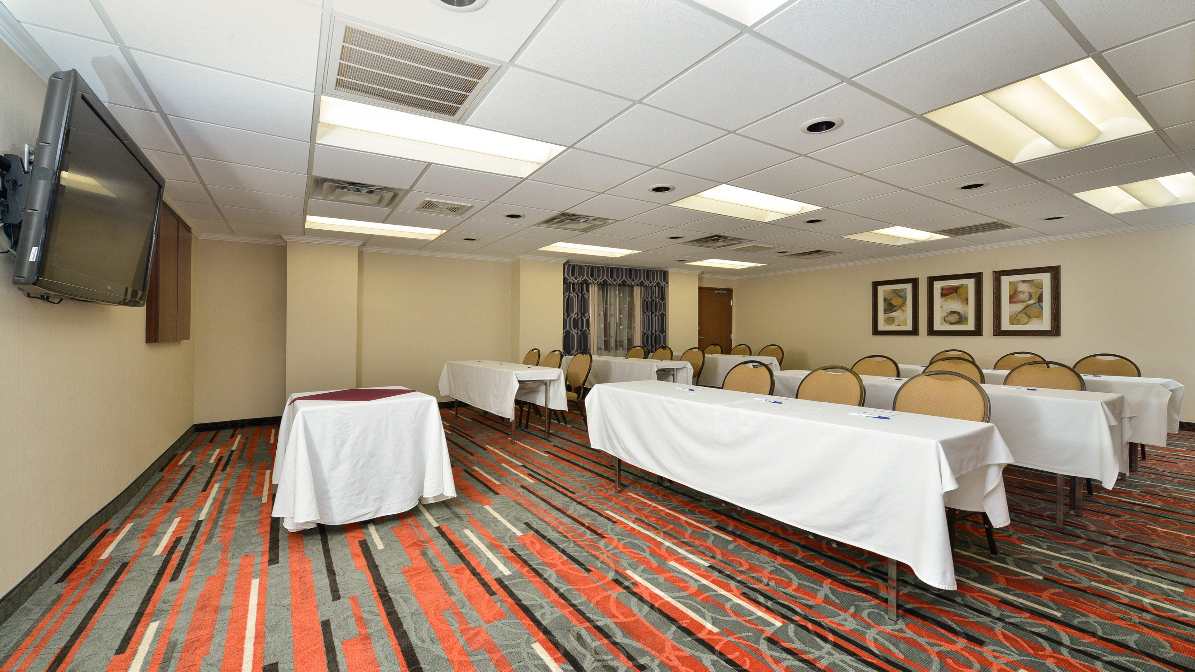 Holiday Inn Express Boston-Milford By Ihg Esterno foto
