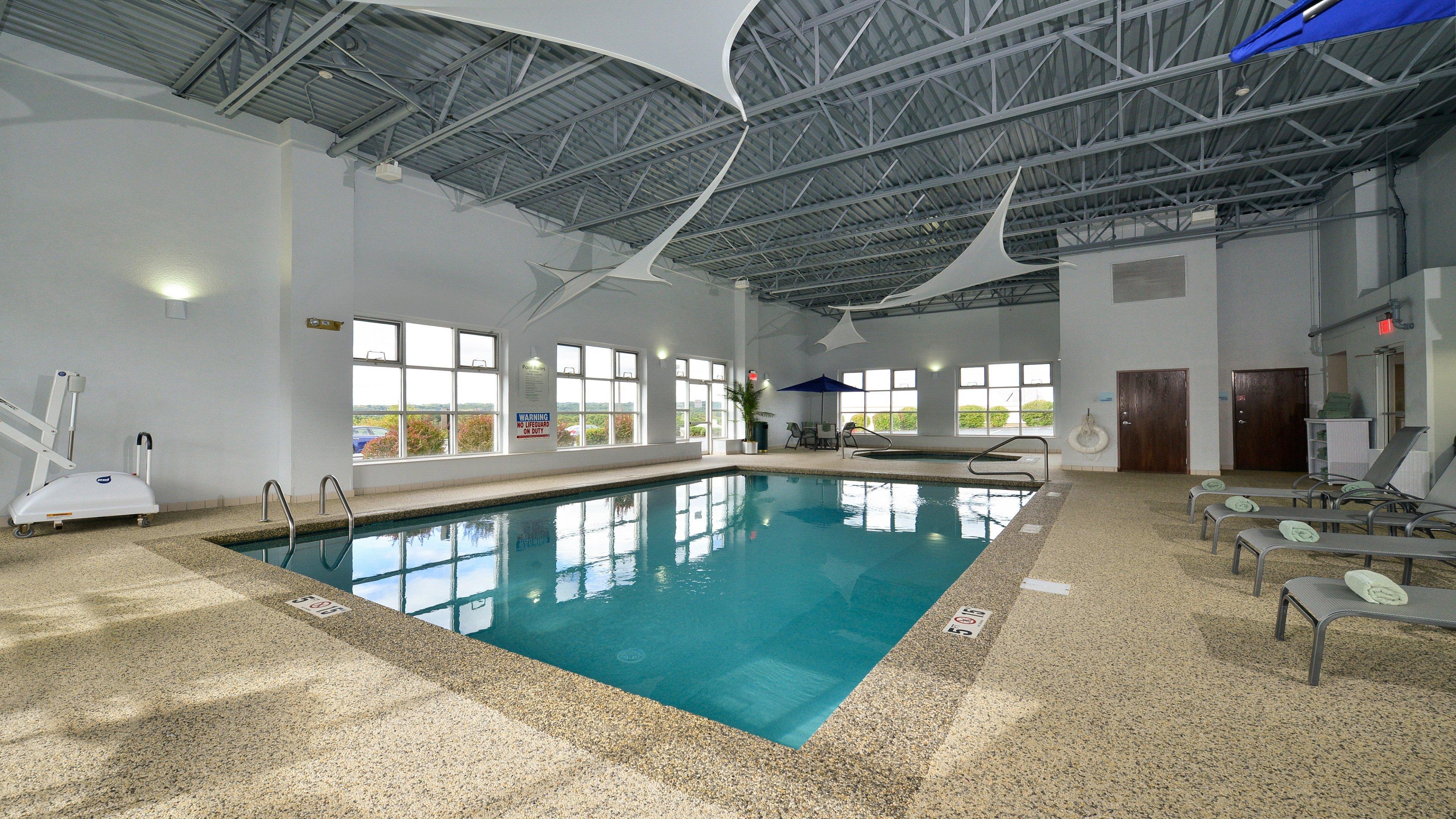 Holiday Inn Express Boston-Milford By Ihg Esterno foto