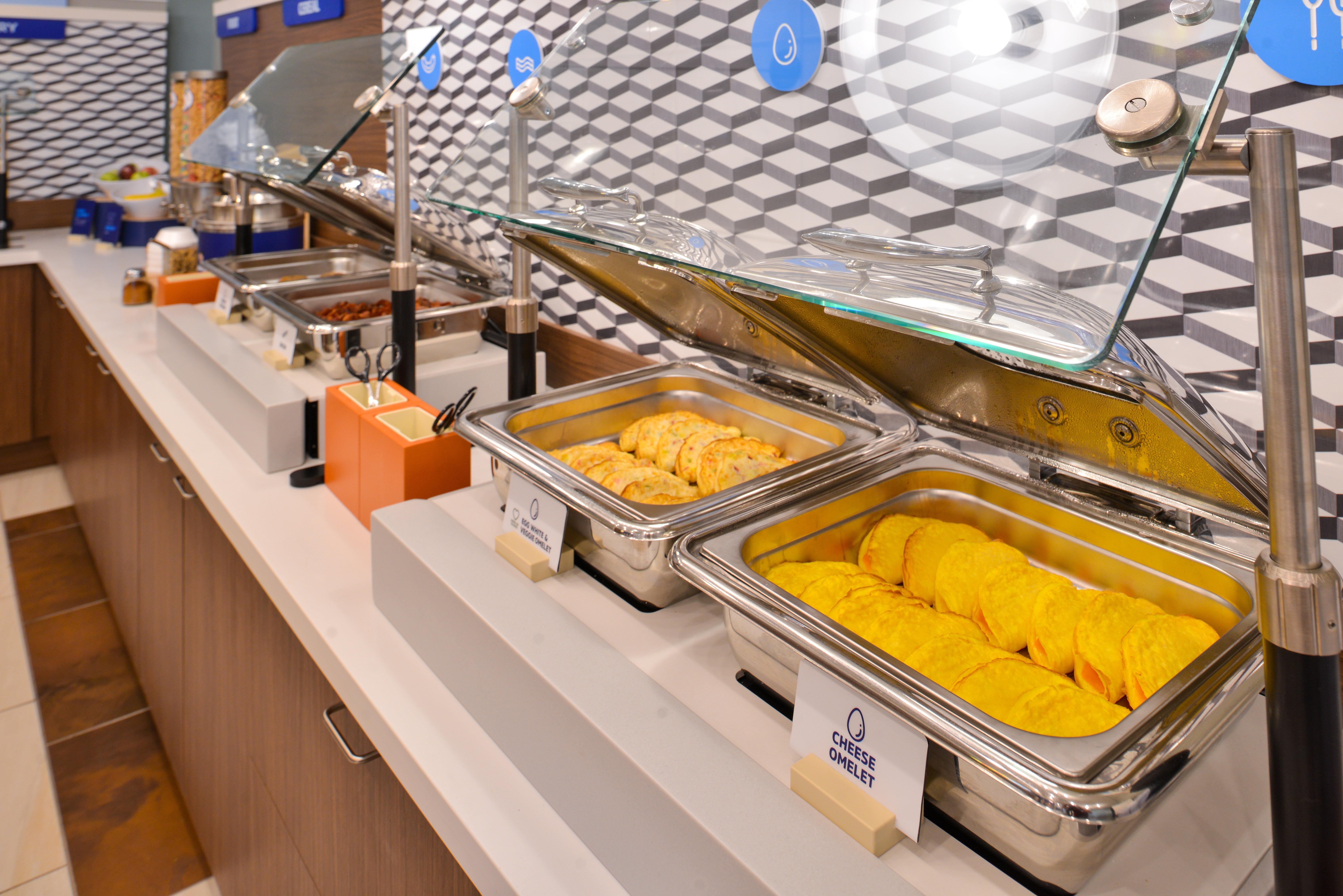 Holiday Inn Express Boston-Milford By Ihg Esterno foto
