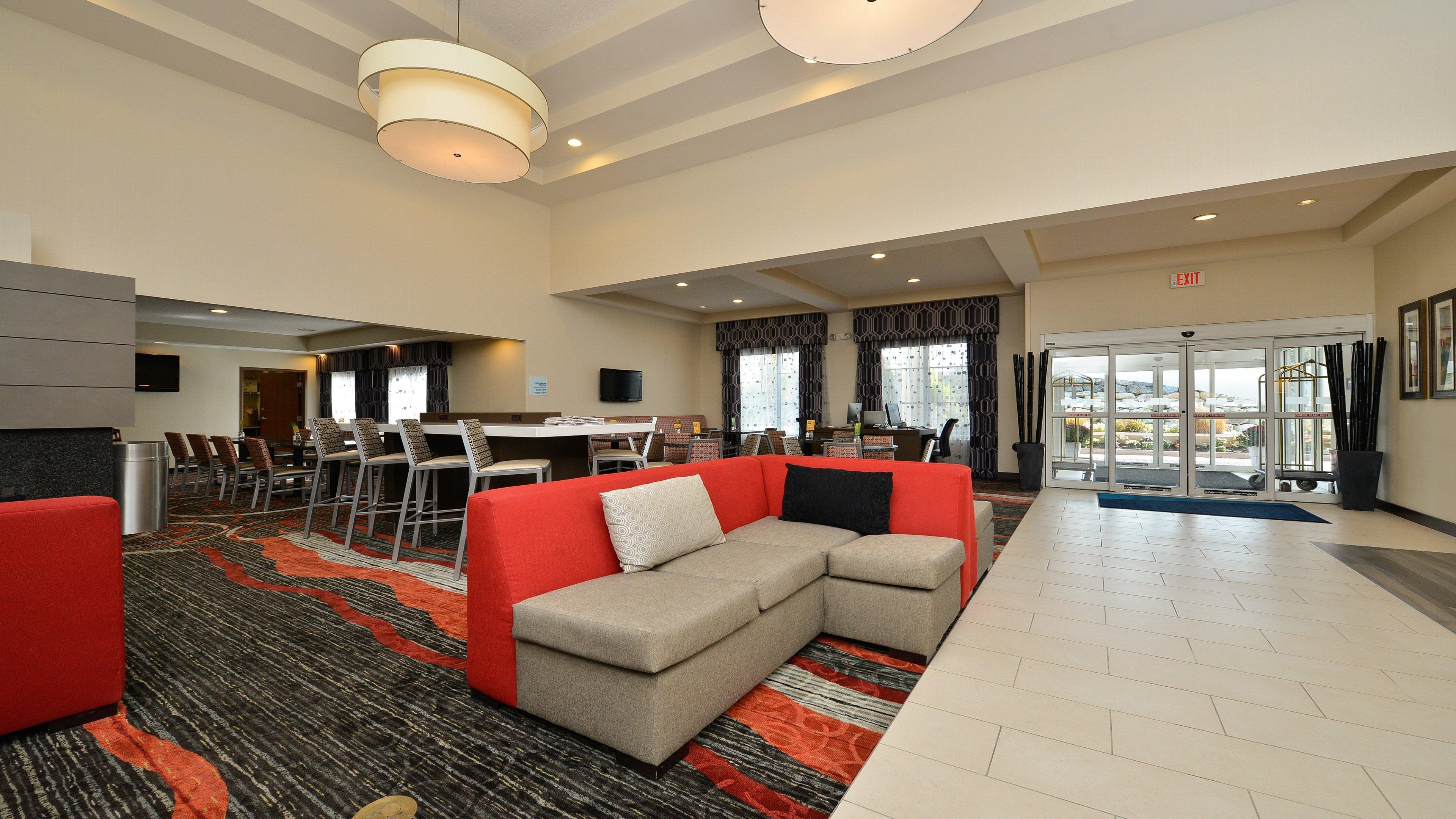 Holiday Inn Express Boston-Milford By Ihg Esterno foto